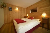 Albergo Alpenrose Ski&Bike Mountain Hotel فنادق في ريفا فالدوبيا