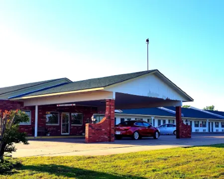 Lake Eufaula Inn Hotels in McIntosh County