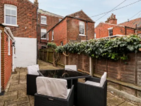 Elkhorn Hotels in Southwold