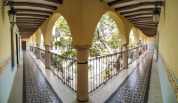 ホテル フンダドレス