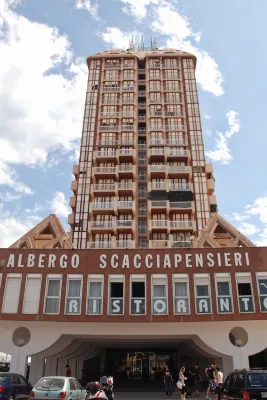 Hotel Scacciapensieri Hotel in zona Crazyfly Paracadutismo Nettuno
