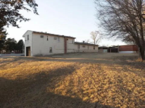 Cedar Inn Hotels in Mccook