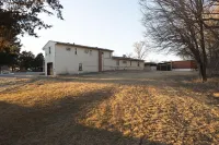 Cedar Inn Hotels in Mccook