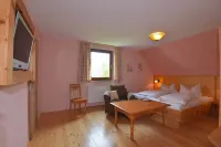 Landhotel Zur Pferdetränke Hotels in Tann