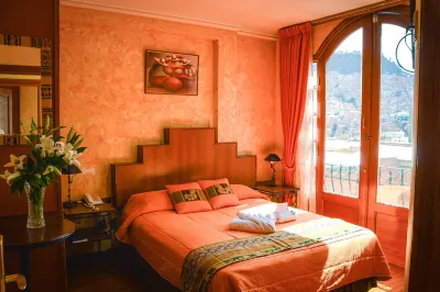 Hotel Las Brisas Centro Hotels near National Art Museum
