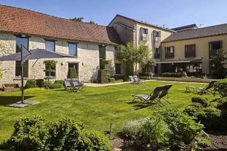 Maison d'Hôtes les Herbes Folles Отели рядом с достопримечательностью «Espace Musée Aéroport Charles de Gaulle Terminal 2E»