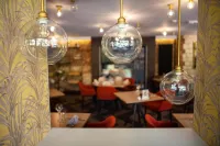 Logis Hôtel & Restaurant - les Hauts de Montreuil Hotels in Gouy-Saint-Andre