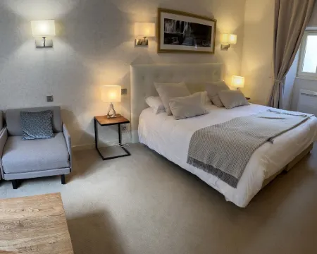 Logis Hôtel des Messageries Hotels in Jura