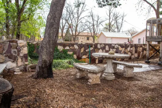 The Blue Room - Charming Studio, Great Location!  by RedAwning