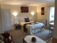 霍格沃茨床和歐式早餐家庭旅館 斯韋爾酒店