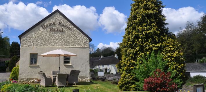 Home Farm B&B Hotele w: East Devon District