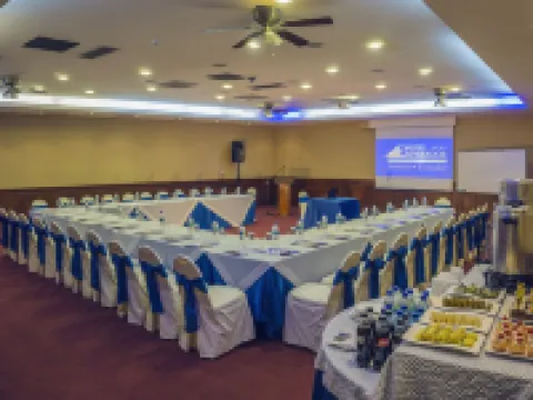 Hotel Emperador Hoteles en Ambato