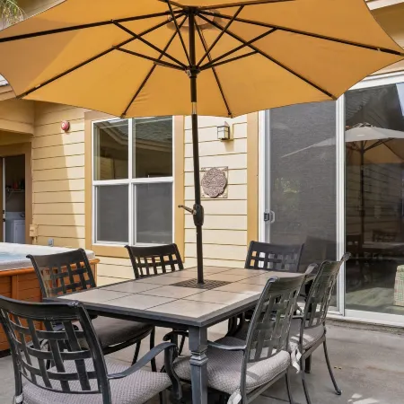 Old Mill Proxi 2 Bedroom Townhouse by Redawning