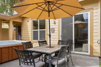 Old Mill Proxi 2 Bedroom Townhouse by Redawning