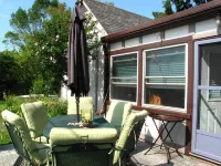 Omstead's on Erie - Homestays