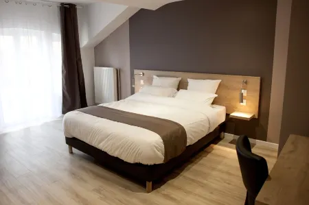 Logis Auberge des Voyageurs Отели в г. Понт-а-Муссон