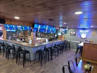 Smoky Falls Lodge Hotels in Maggie Valley