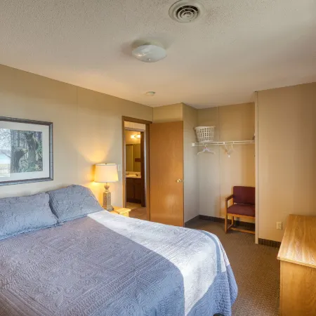 Lewis & Clark Resort