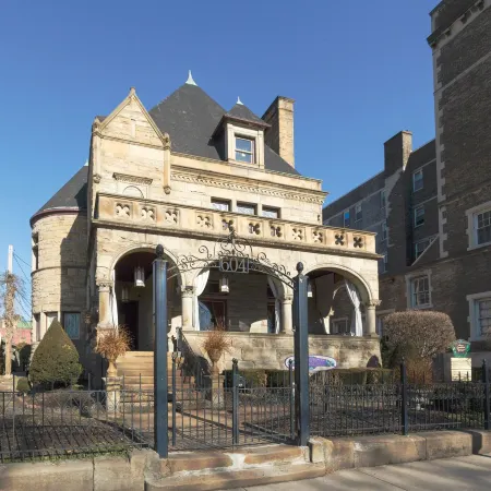 Boggs Mansion Отели рядом с достопримечательностью «Национальный вольер»
