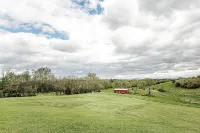 Batten Green Venue & Lodging Hotels in Staunton