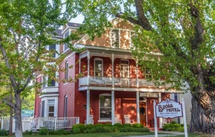Bross Hotel B & B