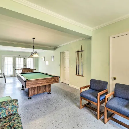 Atlantic Beach Studio w/ Community Pool!