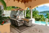 Villa Delfina- 4 min walk to Private Peter Bay Beach! 5 Bedroom Villa with pool.