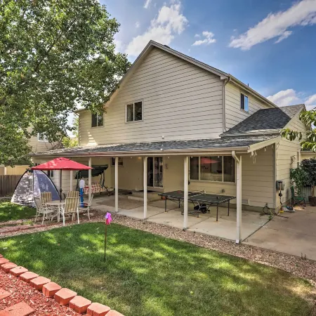 Spacious Thornton Home 15 Mi to Downtown Denver!