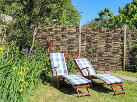 Lavender Cottage Отели в г. Хейлшем