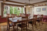 West Hill House B&B in MAD River Valley