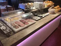 杜帕克酒店 - 早餐