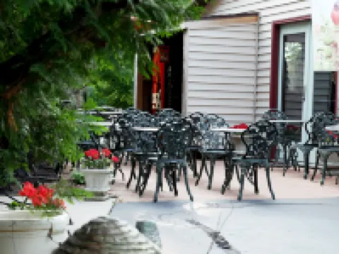 Coachlite Inn Hotels in Sister Bay