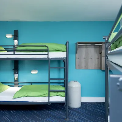واي إتش إيه لندن ثامسايد - هوستل Hotels near وايتشابل