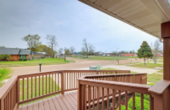 Charming Biloxi Vacation Rental Near Beach!