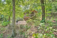 Bright Davis Escape w/ Screened-in Porch! - 3-Star