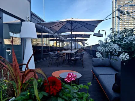 Aston Hotel Riga Отели в г. Рига