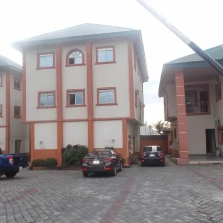 Franphinas Suites & Hotels