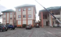 Franphinas Suites & Hotels - parking