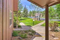 Cozy Pagosa Springs Townhome w/ Patio! - Pool