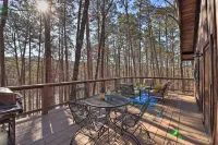Scenic Greers Ferry Cabin w/ Deck + Fire Pit! - 3-Star