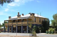 Yea Peppercorn Hotel Hotels in Strath Creek