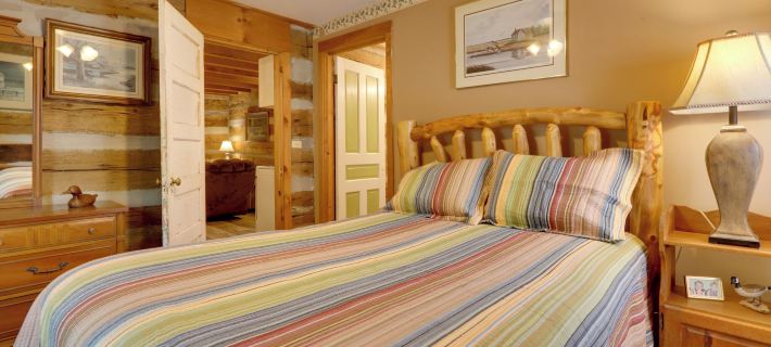 3 Mi to Nat’l Park: Townsend Apt on Little River! Hoteles en Condado de Blount