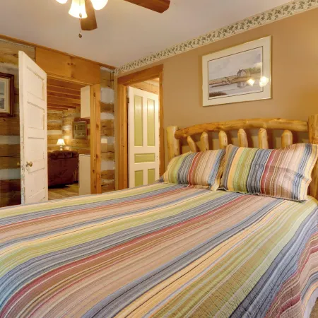 3 Mi to Nat’l Park: Townsend Apt on Little River!