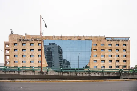 Hotel Mandarin Carton Отели в г. Тлалнепантла