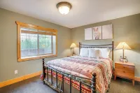 Walk to Frisco Marina! Spacious Family Retreat - Parkering