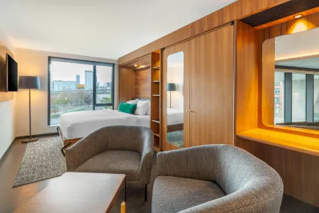 Cambria Hotels Boston Downtown - Seaport