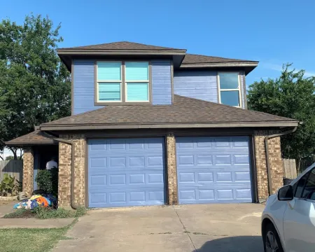 Spacious Family Friendly Retreat Centrally Located with Big Backyard 凱勒酒店