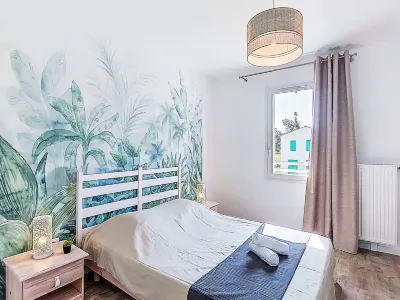 L'Arroche Hotels near Mer et Soleil - Camping Siblu