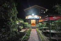 Whispering Woods Inn !! Bitm College Opposite Couple Friendly !! Hotels in Dakshin Harirampur