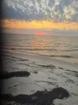 Beach Getaway Just Refreshed, Sleeps 8 <4 br> EV level 2 charging- views - Beach